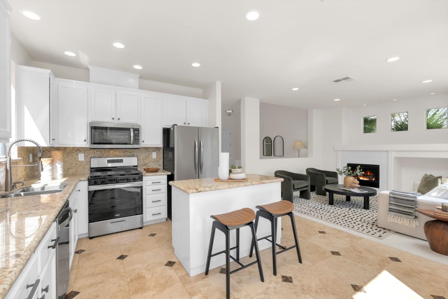 Detail Gallery Image 14 of 59 For 5490 Manderston Dr, San Jose,  CA 95138 - 3 Beds | 2/1 Baths