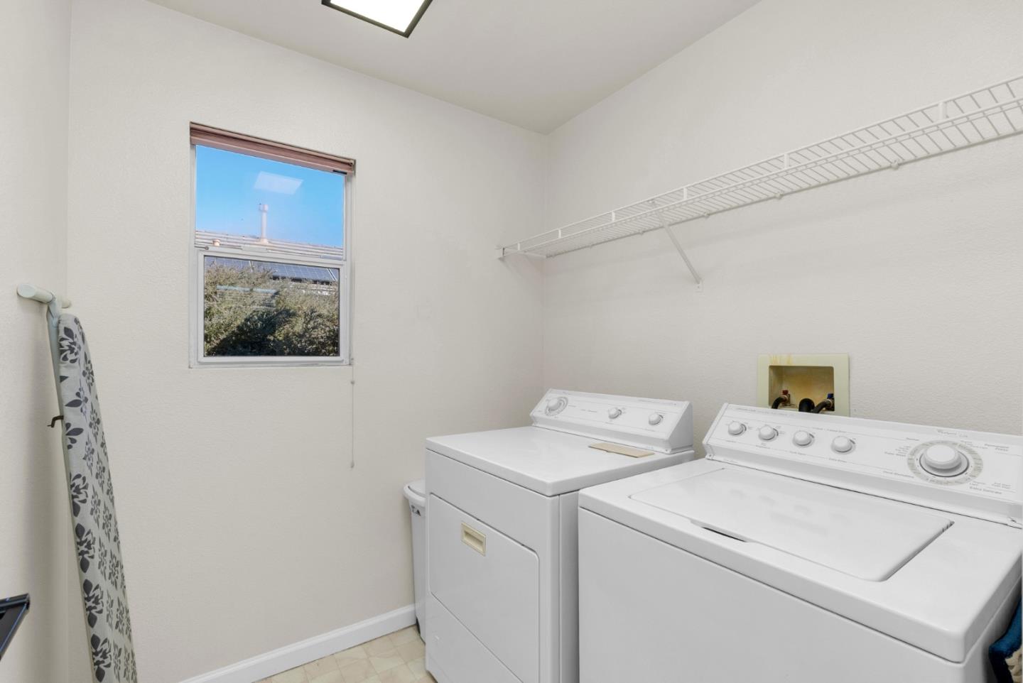 Detail Gallery Image 32 of 59 For 5490 Manderston Dr, San Jose,  CA 95138 - 3 Beds | 2/1 Baths