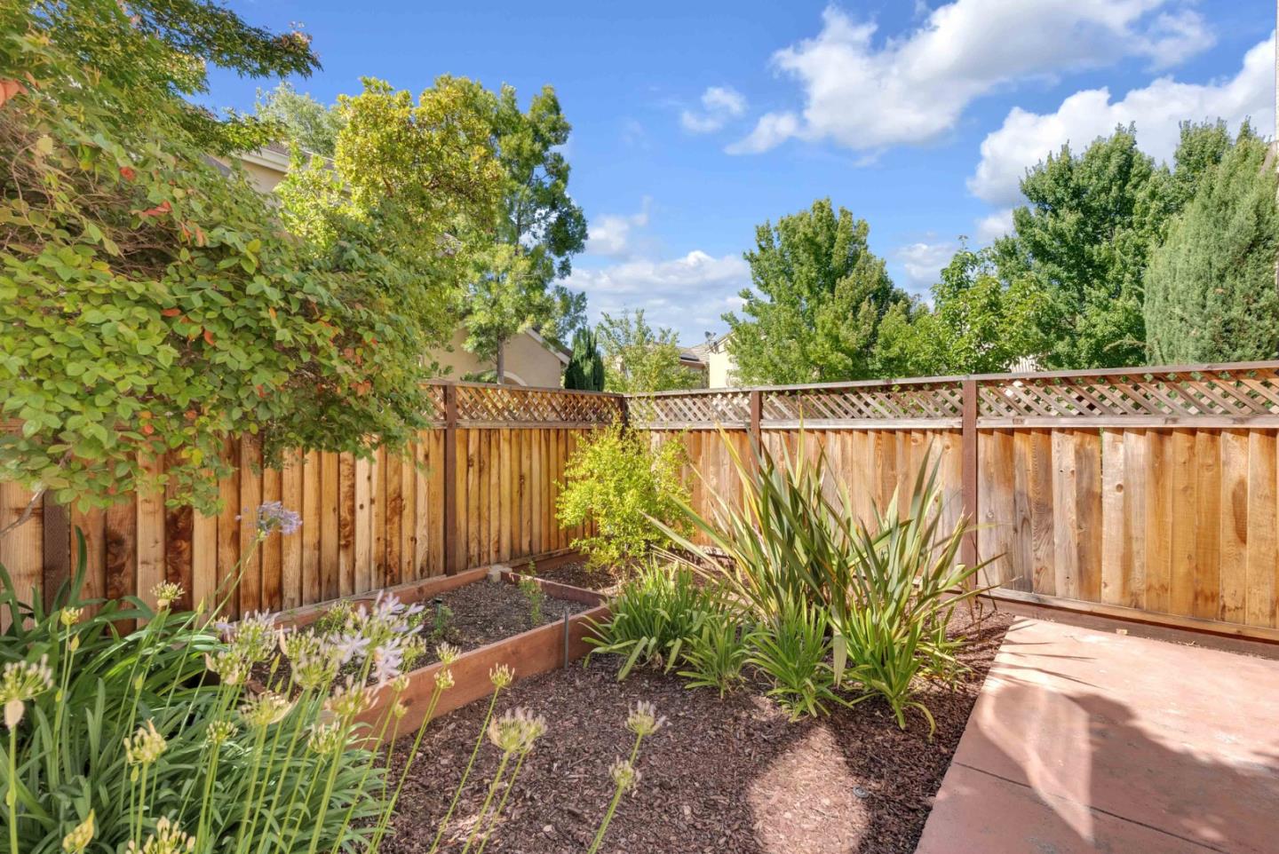 Detail Gallery Image 40 of 59 For 5490 Manderston Dr, San Jose,  CA 95138 - 3 Beds | 2/1 Baths