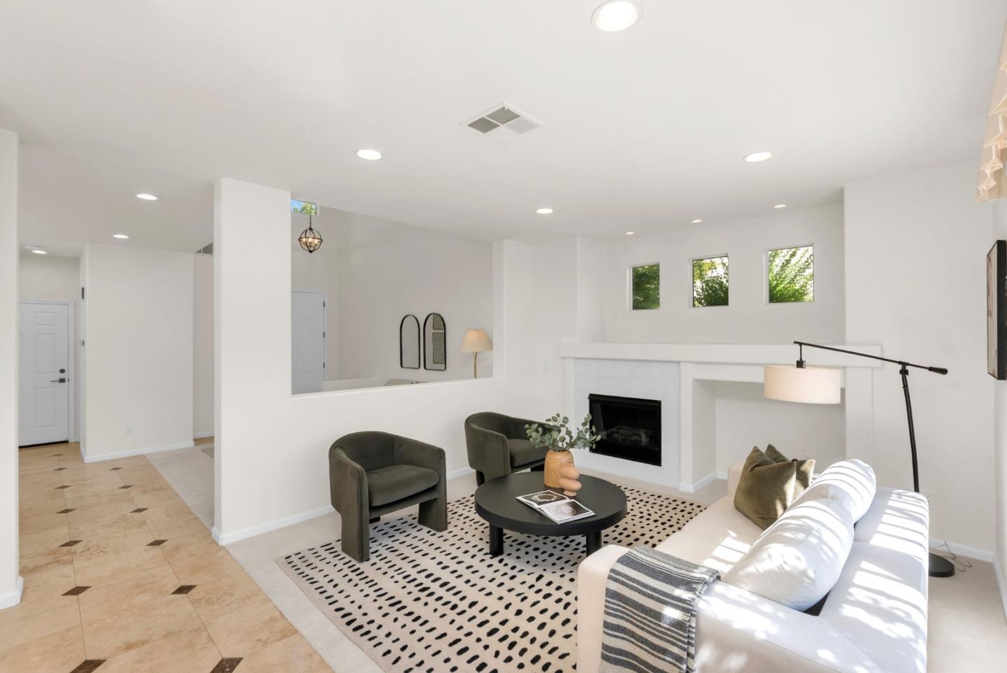 Detail Gallery Image 6 of 59 For 5490 Manderston Dr, San Jose,  CA 95138 - 3 Beds | 2/1 Baths