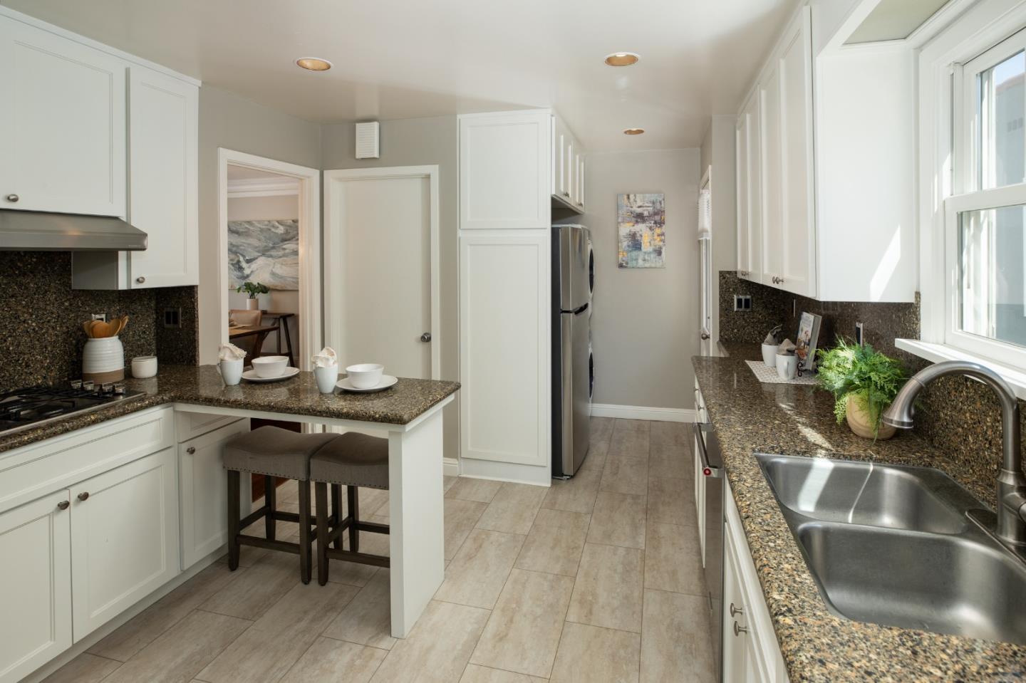 Detail Gallery Image 8 of 27 For 1519 Hanchett Ave, San Jose,  CA 95126 - 3 Beds | 2 Baths