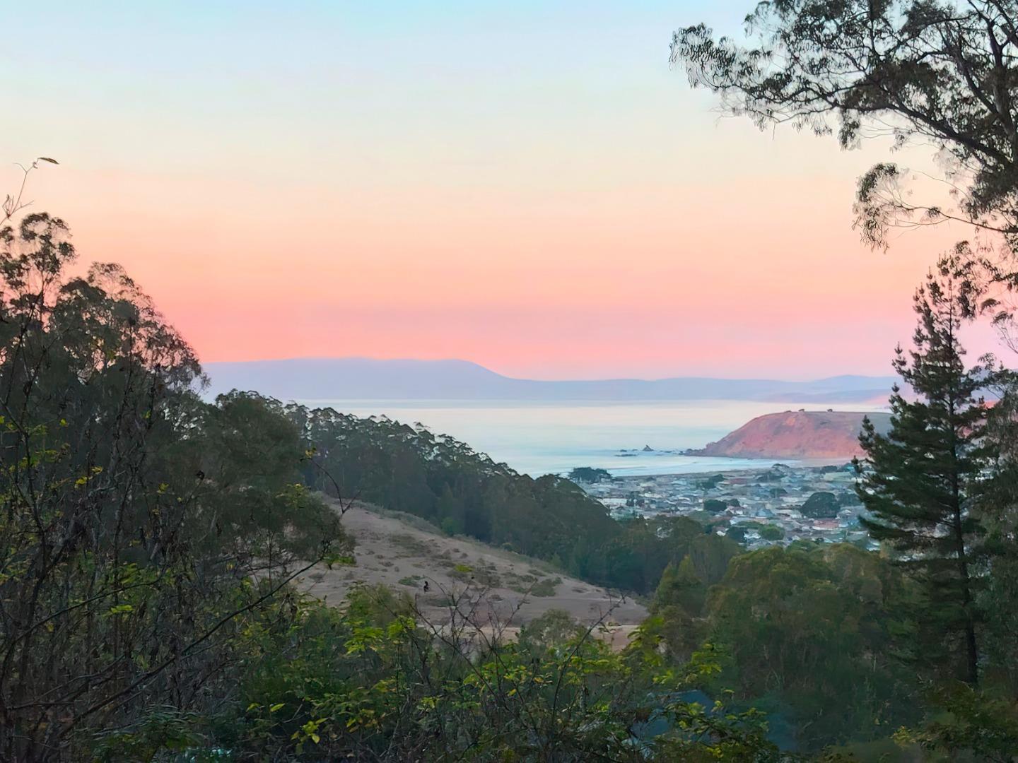 Pacifica, CA