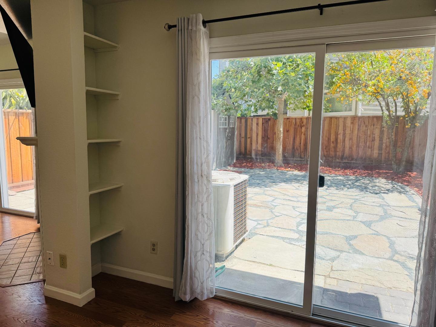 Detail Gallery Image 8 of 29 For 91 Jacklin Ct, Milpitas,  CA 95035 - 2 Beds | 2/1 Baths