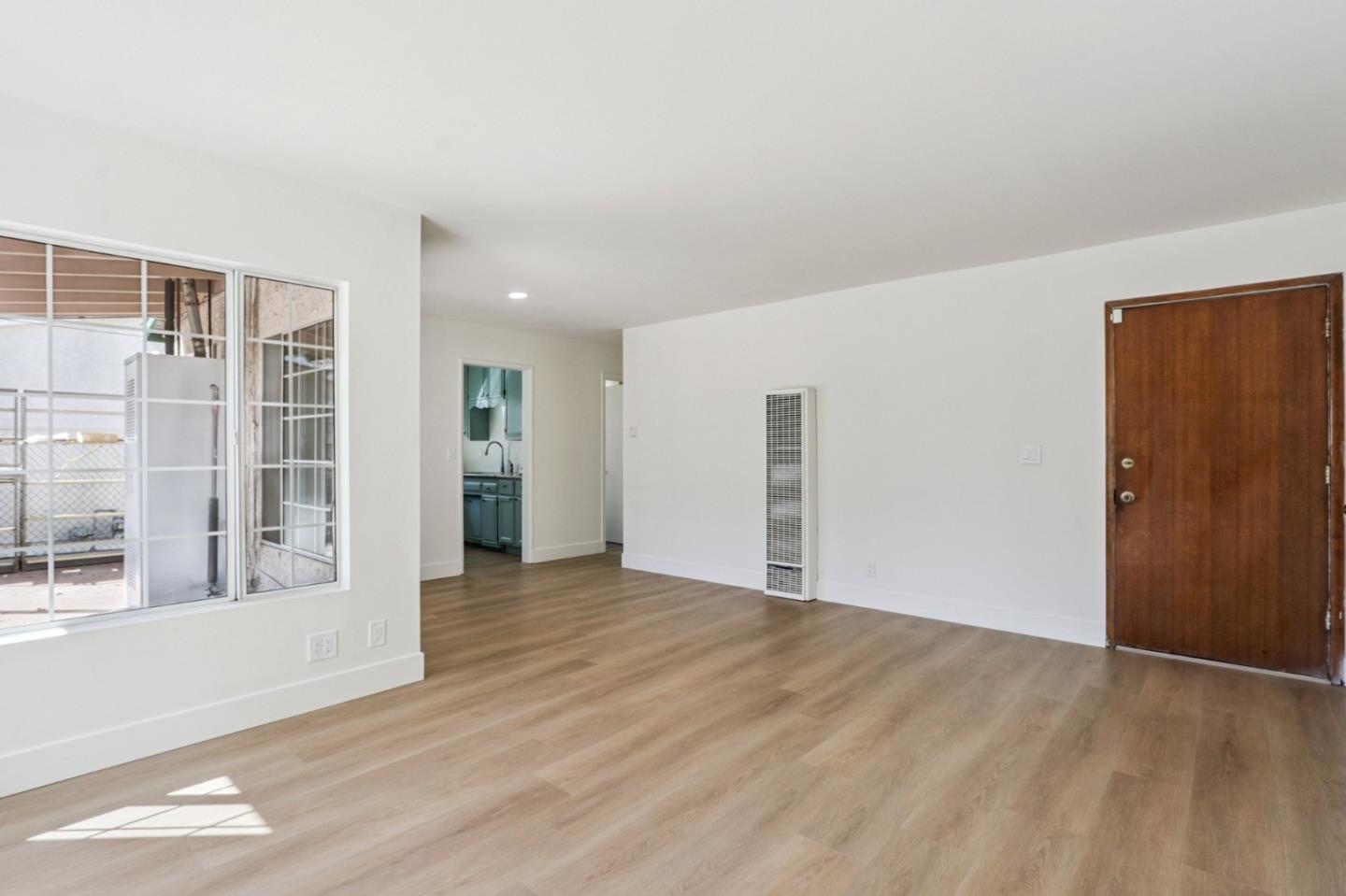 Detail Gallery Image 10 of 15 For 11247 Michael Hunt Dr, South El Monte,  CA 91733 - 5 Beds | 2 Baths