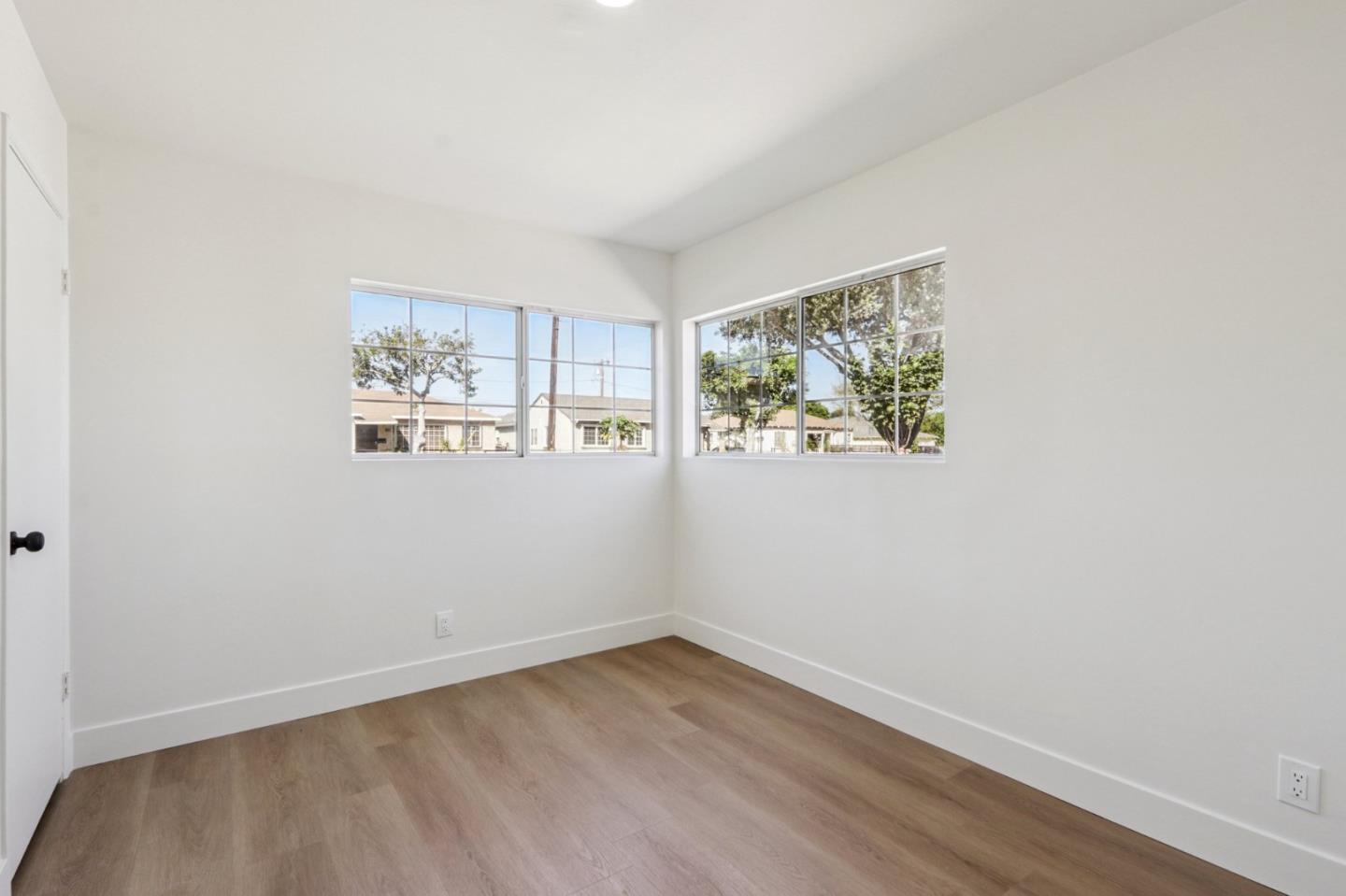 Detail Gallery Image 8 of 15 For 11247 Michael Hunt Dr, South El Monte,  CA 91733 - 5 Beds | 2 Baths