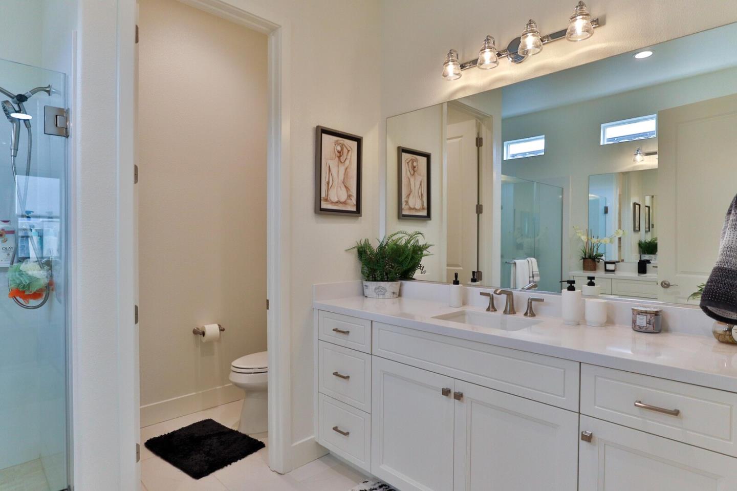 Detail Gallery Image 20 of 52 For 2102 White Oak Dr, Hollister,  CA 95023 - 2 Beds | 2 Baths