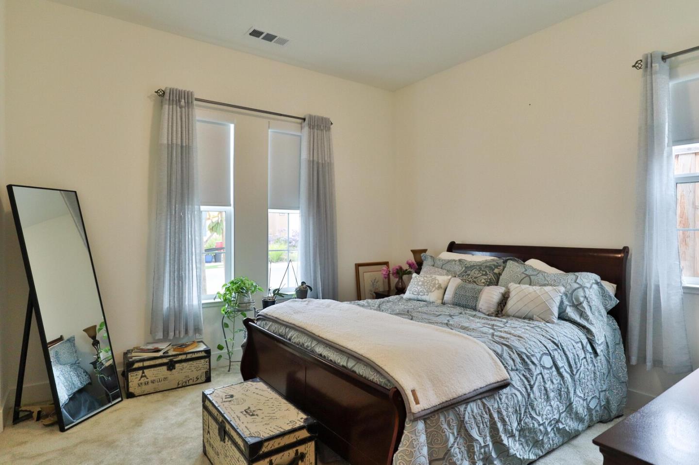 Detail Gallery Image 30 of 52 For 2102 White Oak Dr, Hollister,  CA 95023 - 2 Beds | 2 Baths