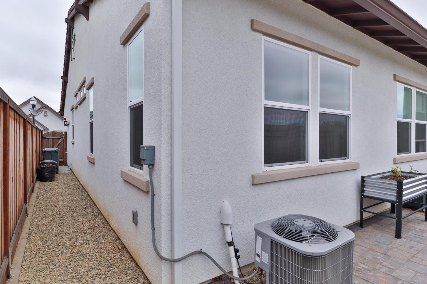 Detail Gallery Image 36 of 52 For 2102 White Oak Dr, Hollister,  CA 95023 - 2 Beds | 2 Baths