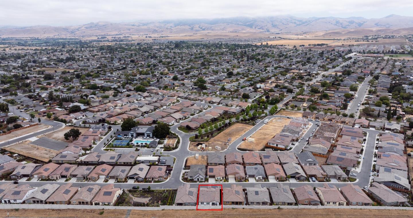 Detail Gallery Image 44 of 52 For 2102 White Oak Dr, Hollister,  CA 95023 - 2 Beds | 2 Baths