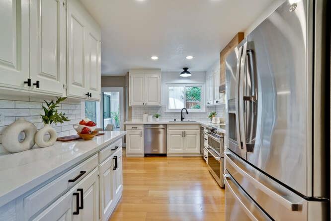 Detail Gallery Image 15 of 75 For 269 Bush St #B,  Mountain View,  CA 94041 - 3 Beds | 2/1 Baths