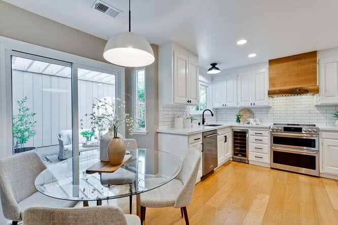 Detail Gallery Image 20 of 75 For 269 Bush St #B,  Mountain View,  CA 94041 - 3 Beds | 2/1 Baths