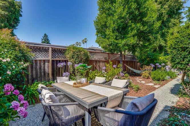 Detail Gallery Image 58 of 75 For 269 Bush St #B,  Mountain View,  CA 94041 - 3 Beds | 2/1 Baths