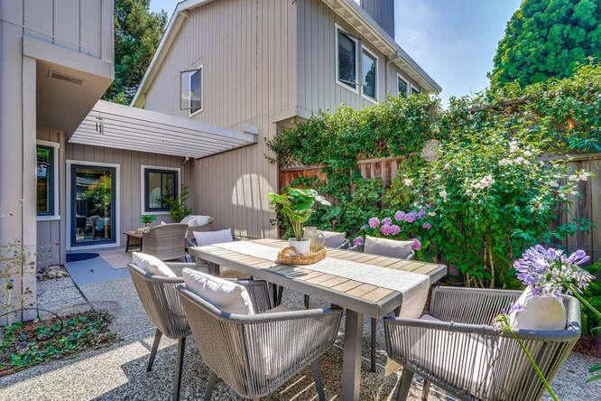 Detail Gallery Image 60 of 75 For 269 Bush St #B,  Mountain View,  CA 94041 - 3 Beds | 2/1 Baths