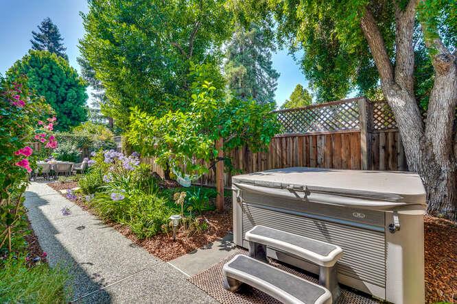 Detail Gallery Image 65 of 75 For 269 Bush St #B,  Mountain View,  CA 94041 - 3 Beds | 2/1 Baths