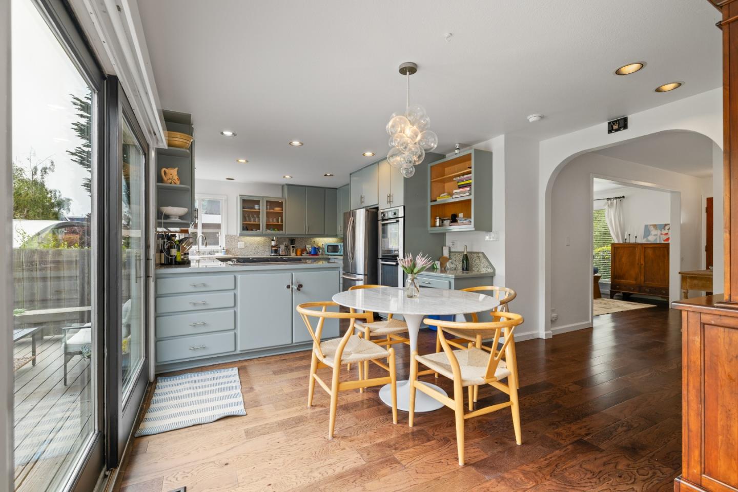 Detail Gallery Image 3 of 20 For 404 Roosevelt Blvd, Half Moon Bay,  CA 94019 - 4 Beds | 3 Baths