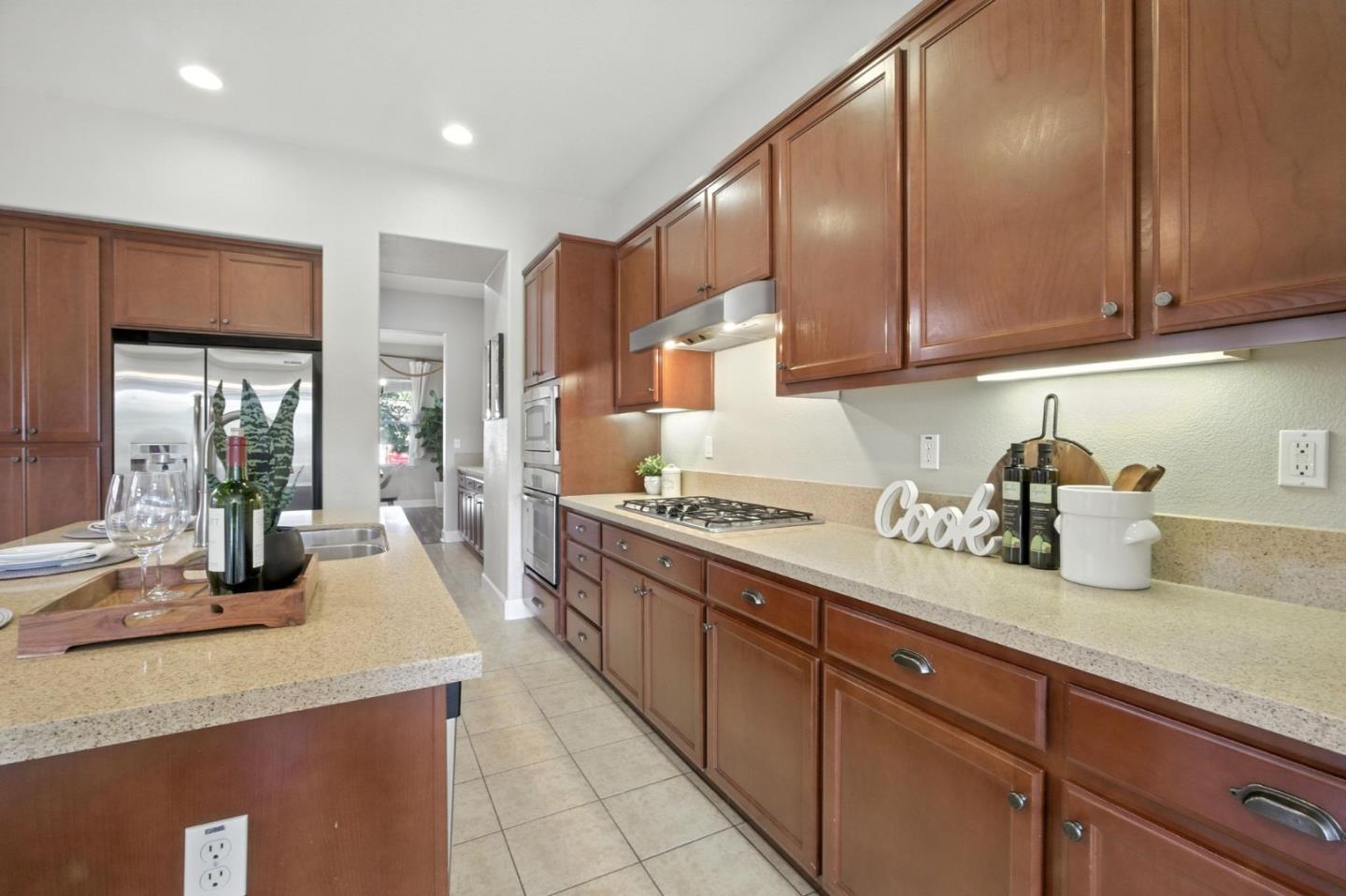 Detail Gallery Image 10 of 36 For 691 San Gabriel Ave, Morgan Hill,  CA 95037 - 4 Beds | 2/1 Baths