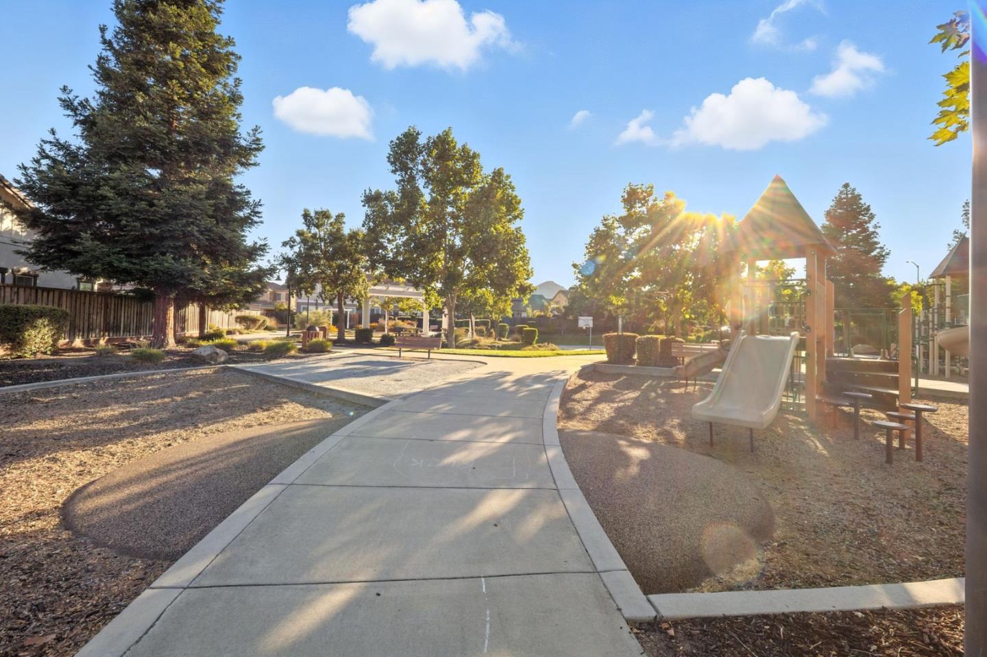 Detail Gallery Image 34 of 36 For 691 San Gabriel Ave, Morgan Hill,  CA 95037 - 4 Beds | 2/1 Baths
