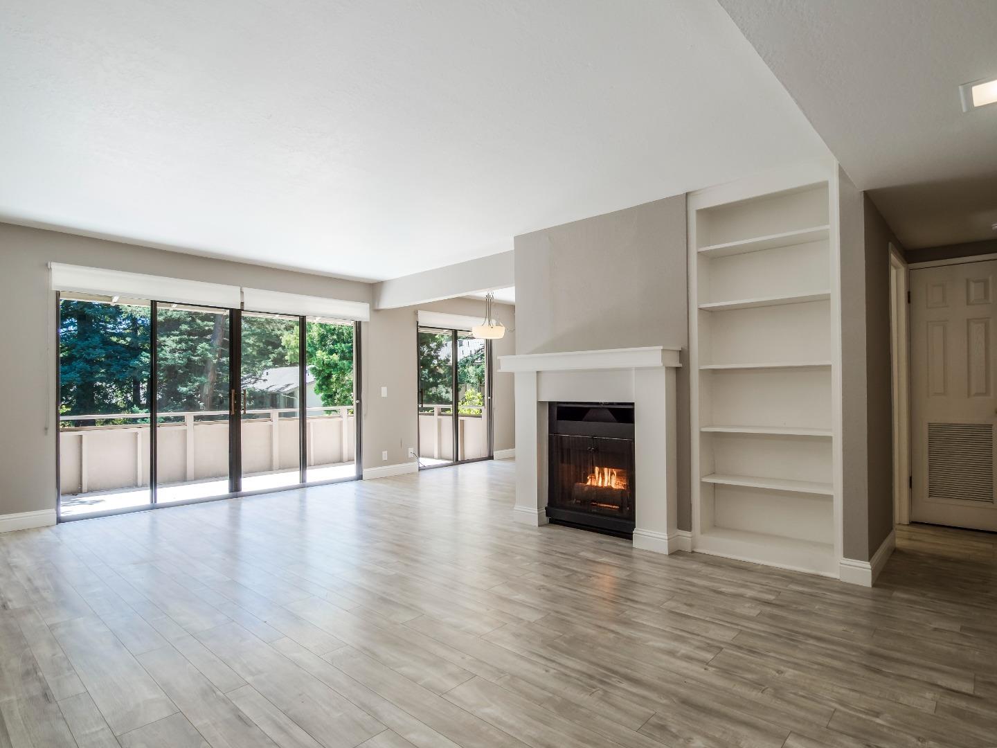 Detail Gallery Image 10 of 45 For 20720 4th St #8,  Saratoga,  CA 95070 - 3 Beds | 2 Baths