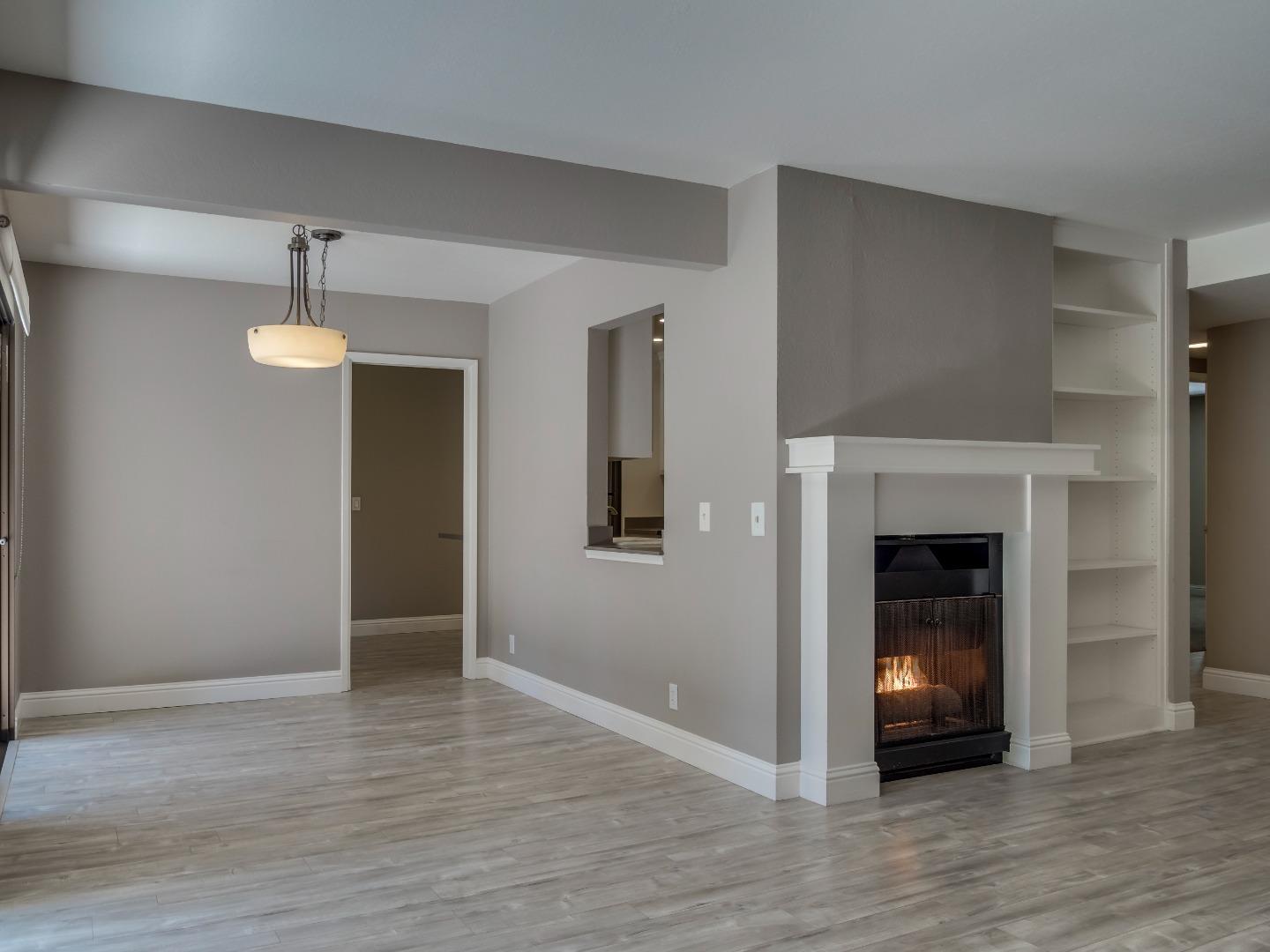 Detail Gallery Image 12 of 45 For 20720 4th St #8,  Saratoga,  CA 95070 - 3 Beds | 2 Baths
