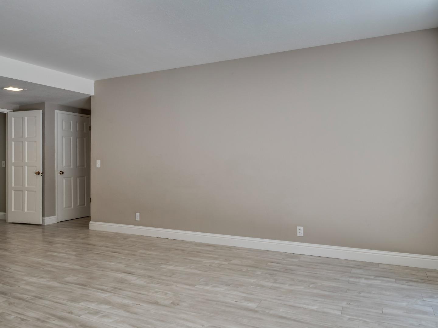 Detail Gallery Image 14 of 45 For 20720 4th St #8,  Saratoga,  CA 95070 - 3 Beds | 2 Baths