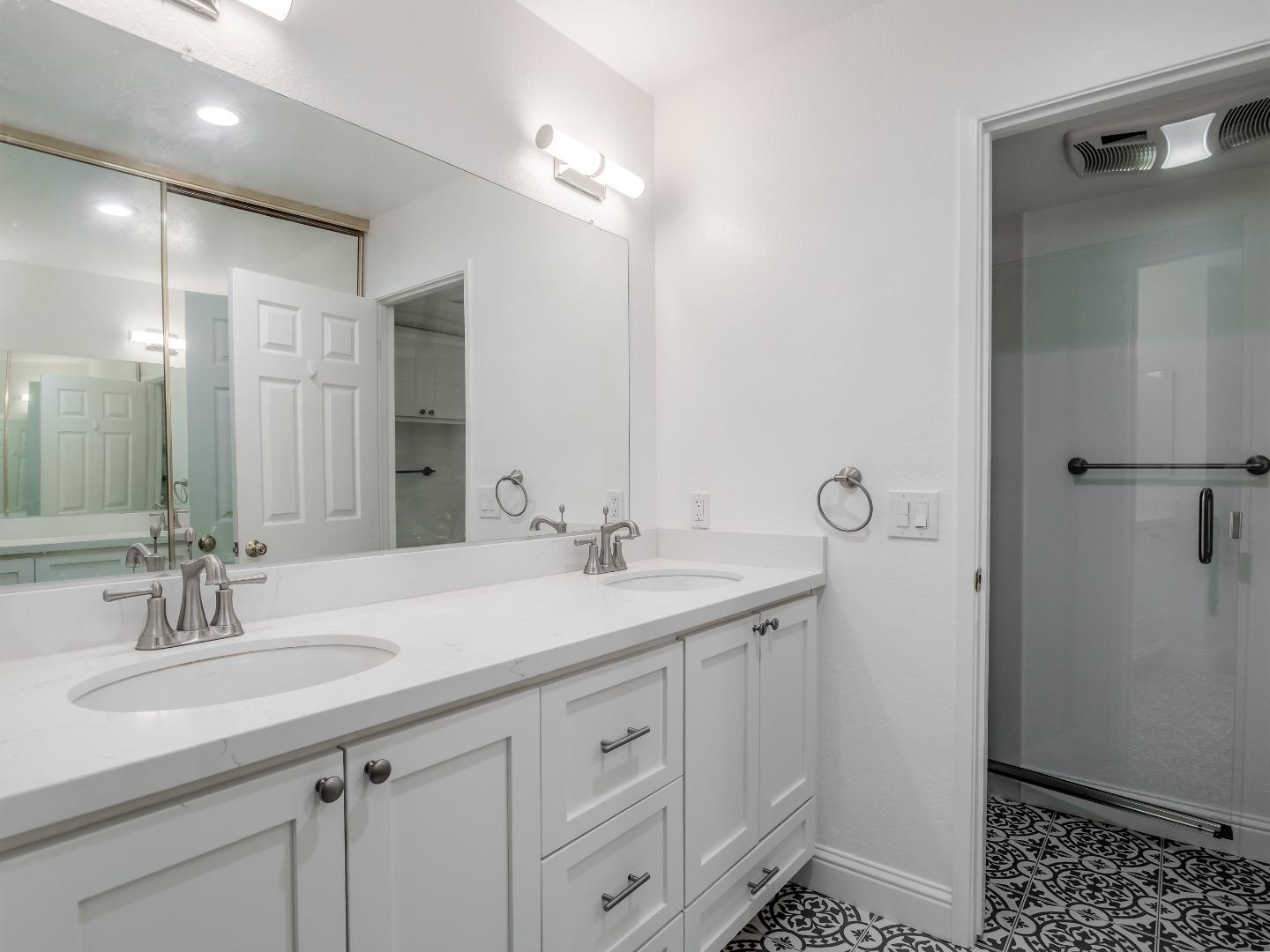 Detail Gallery Image 20 of 45 For 20720 4th St #8,  Saratoga,  CA 95070 - 3 Beds | 2 Baths