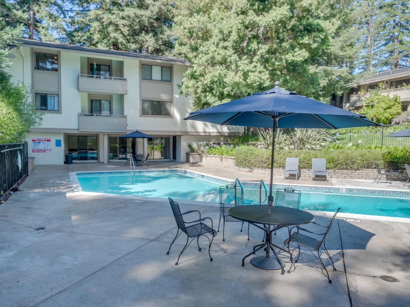 Detail Gallery Image 35 of 45 For 20720 4th St #8,  Saratoga,  CA 95070 - 3 Beds | 2 Baths