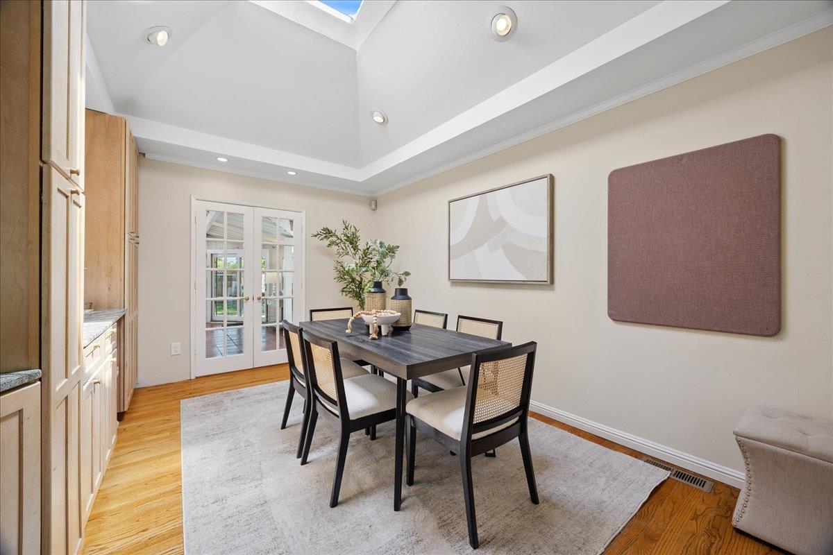 Detail Gallery Image 16 of 65 For 20345 Argonaut Dr, Saratoga,  CA 95070 - 5 Beds | 4 Baths
