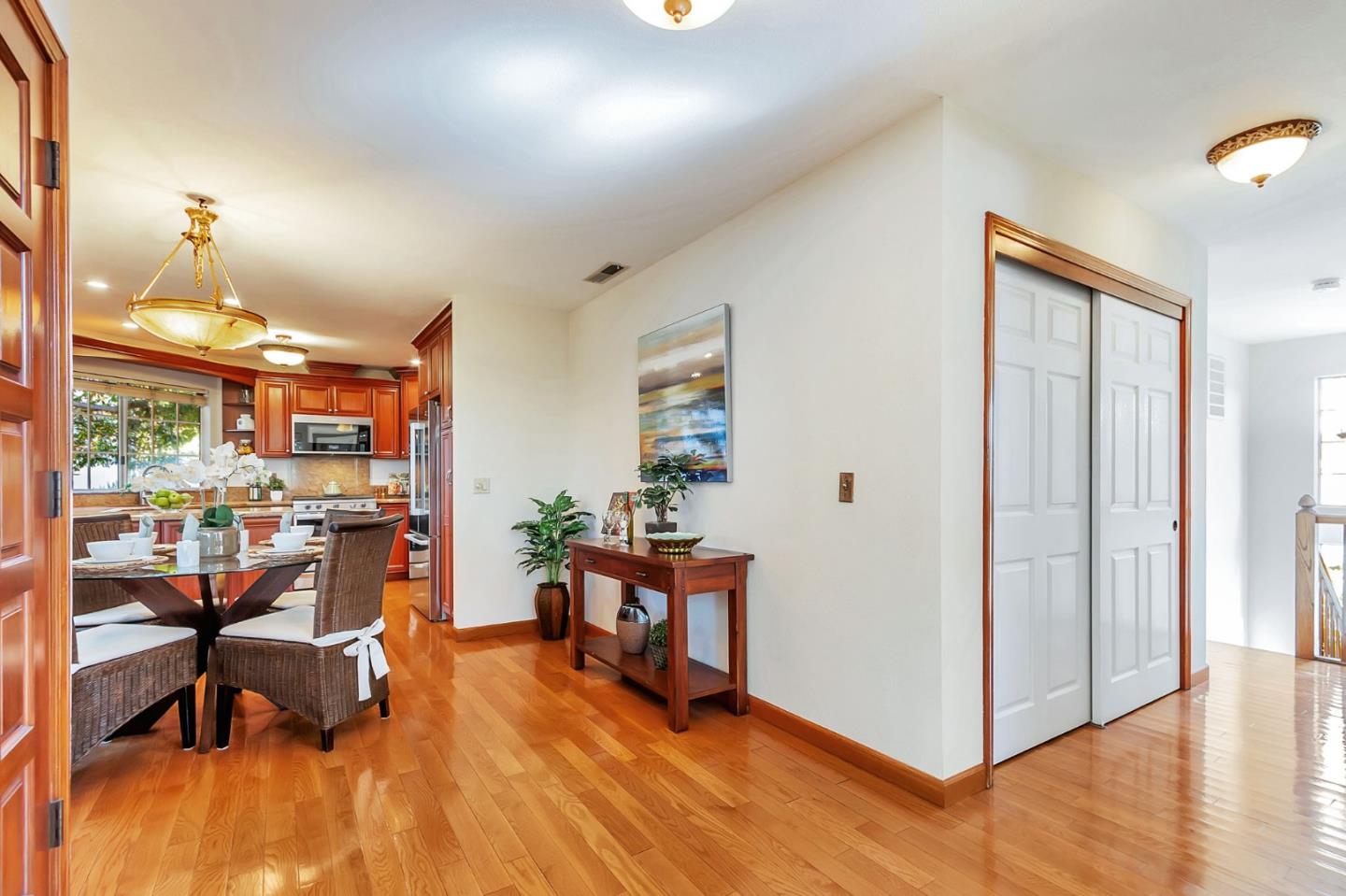 Detail Gallery Image 11 of 46 For 143 Viki Ct, Scotts Valley,  CA 95066 - 3 Beds | 3 Baths