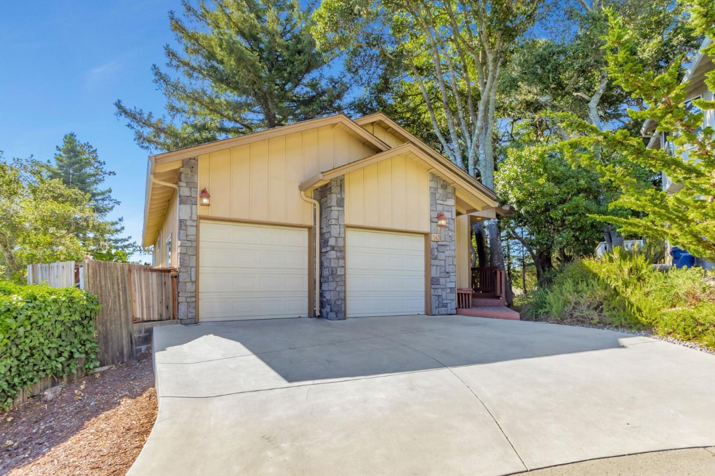 Detail Gallery Image 2 of 46 For 143 Viki Ct, Scotts Valley,  CA 95066 - 3 Beds | 3 Baths