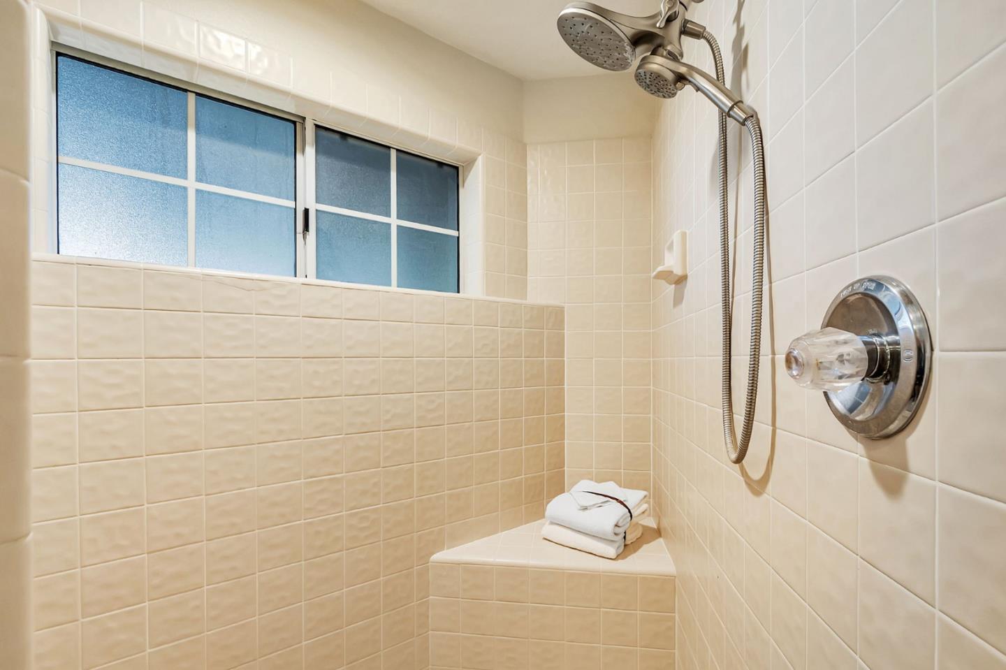 Detail Gallery Image 28 of 46 For 143 Viki Ct, Scotts Valley,  CA 95066 - 3 Beds | 3 Baths