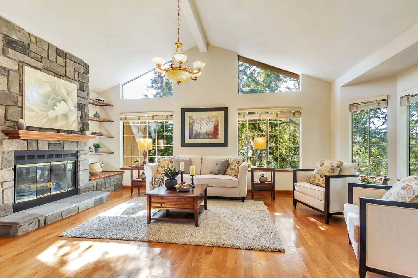Detail Gallery Image 8 of 46 For 143 Viki Ct, Scotts Valley,  CA 95066 - 3 Beds | 3 Baths