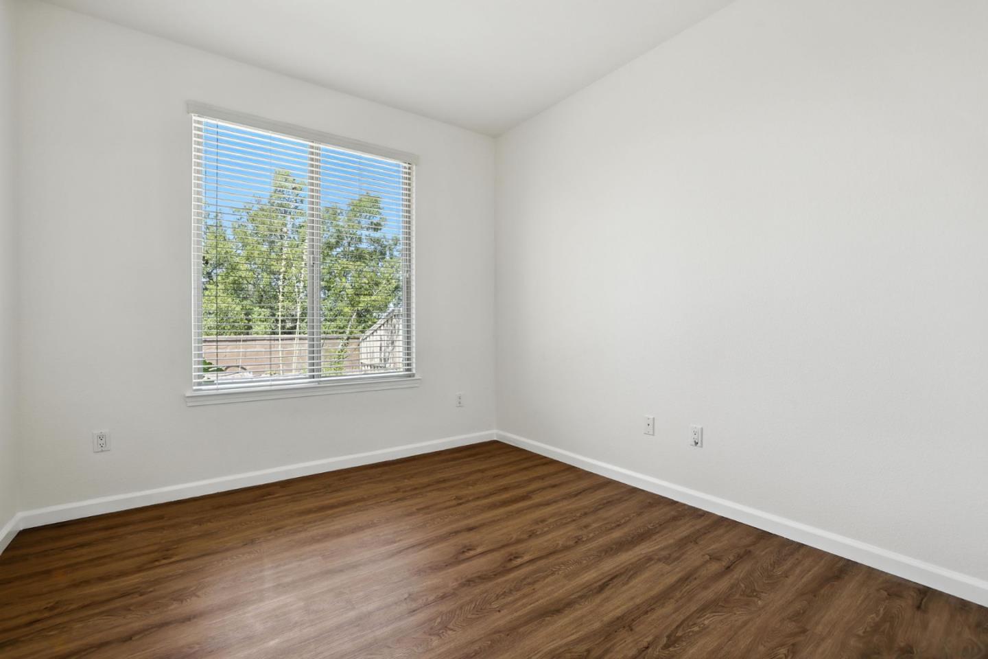 Detail Gallery Image 33 of 45 For 1826 Grand Pheasant Ln, Lincoln,  CA 95648 - 2 Beds | 2 Baths