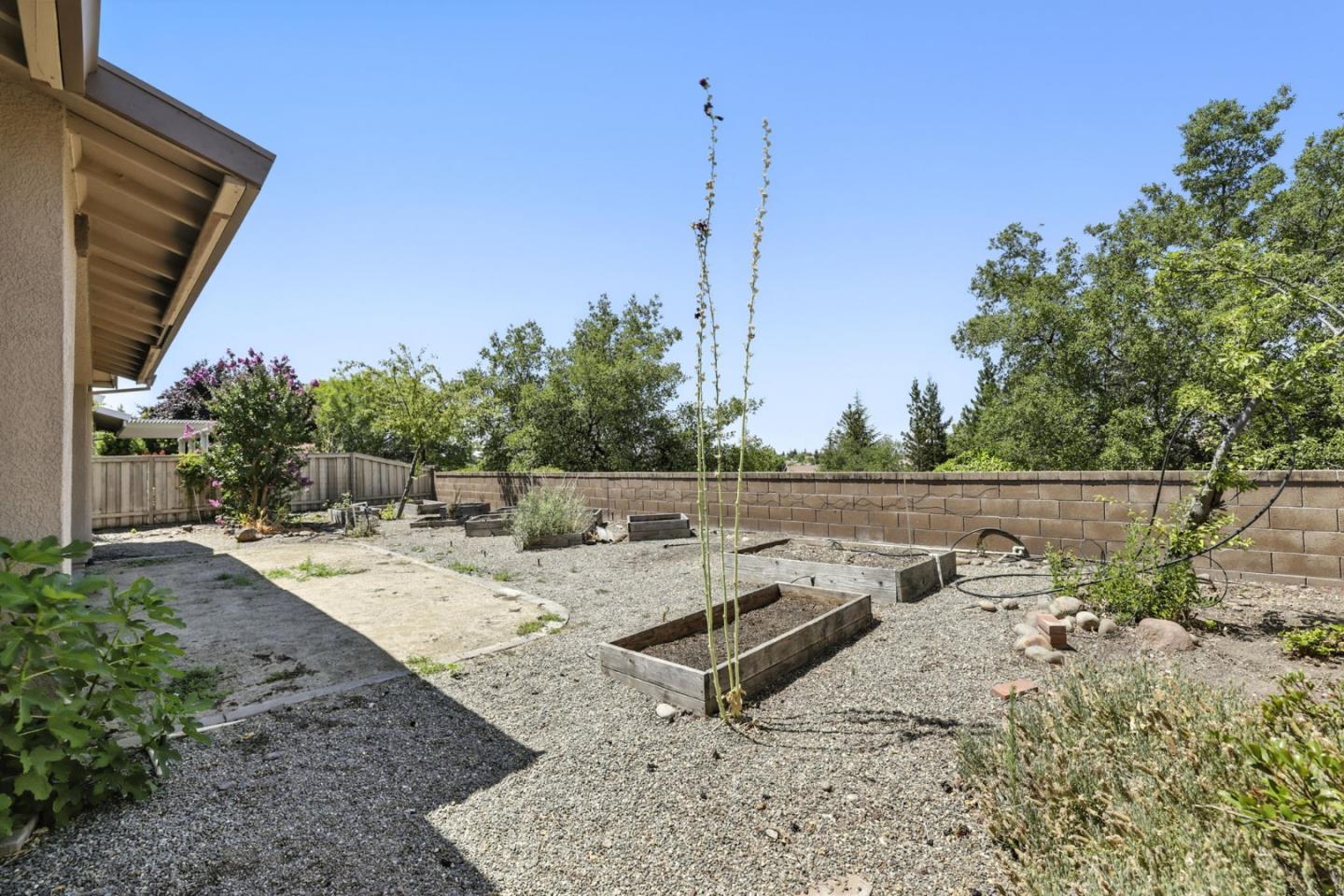 Detail Gallery Image 42 of 45 For 1826 Grand Pheasant Ln, Lincoln,  CA 95648 - 2 Beds | 2 Baths