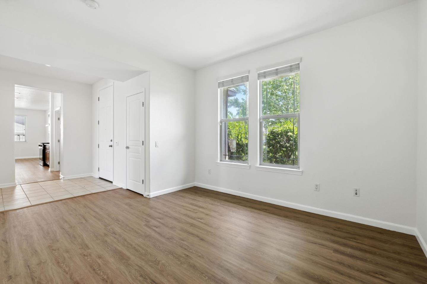 Detail Gallery Image 7 of 45 For 1826 Grand Pheasant Ln, Lincoln,  CA 95648 - 2 Beds | 2 Baths