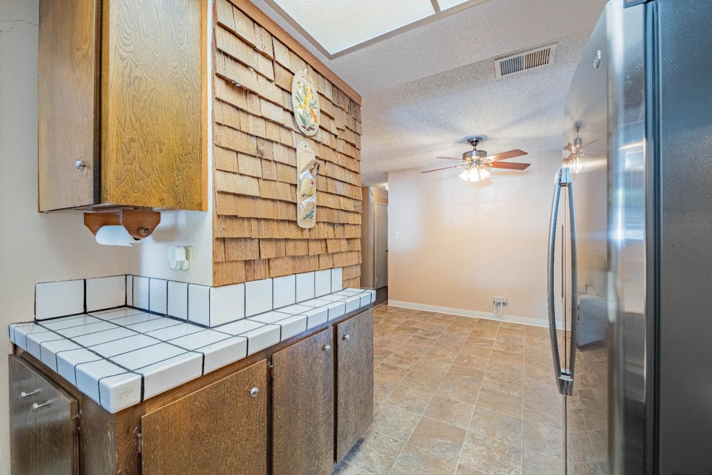 Detail Gallery Image 14 of 33 For 6256 Hokett Way, San Jose,  CA 95123 - 3 Beds | 2 Baths