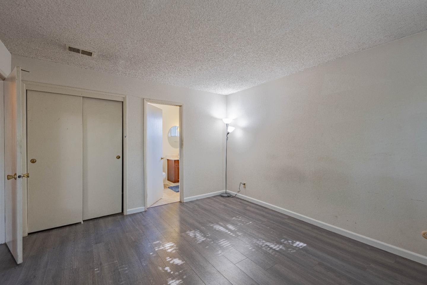 Detail Gallery Image 20 of 33 For 6256 Hokett Way, San Jose,  CA 95123 - 3 Beds | 2 Baths