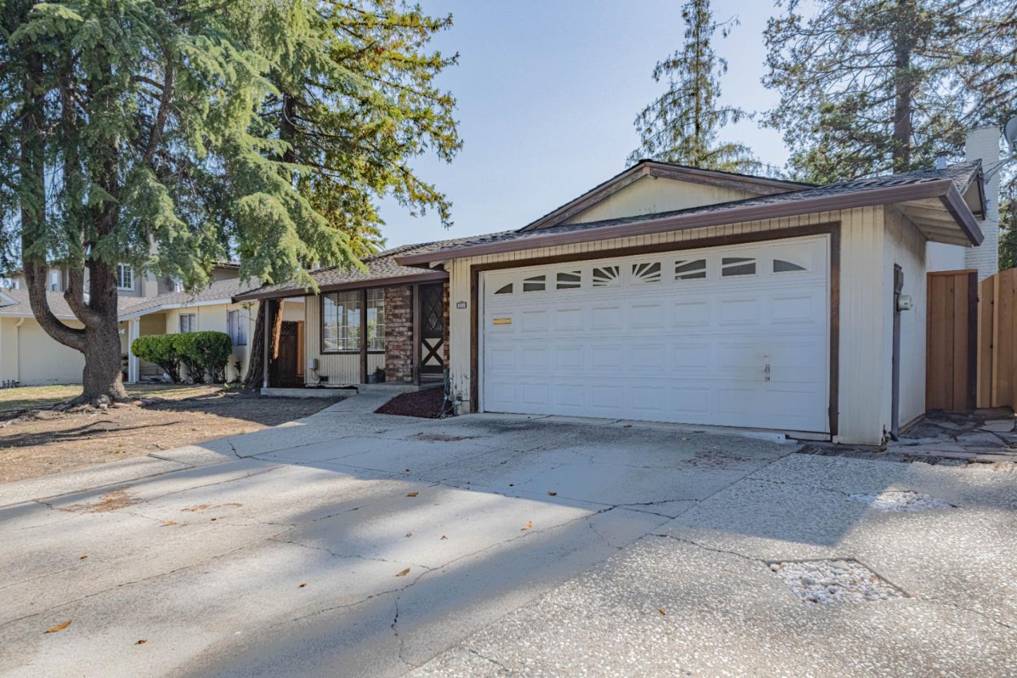 Detail Gallery Image 3 of 33 For 6256 Hokett Way, San Jose,  CA 95123 - 3 Beds | 2 Baths
