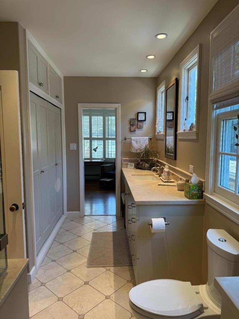 Detail Gallery Image 13 of 22 For 729 Plymouth Way, Burlingame,  CA 94010 - 3 Beds | 2 Baths