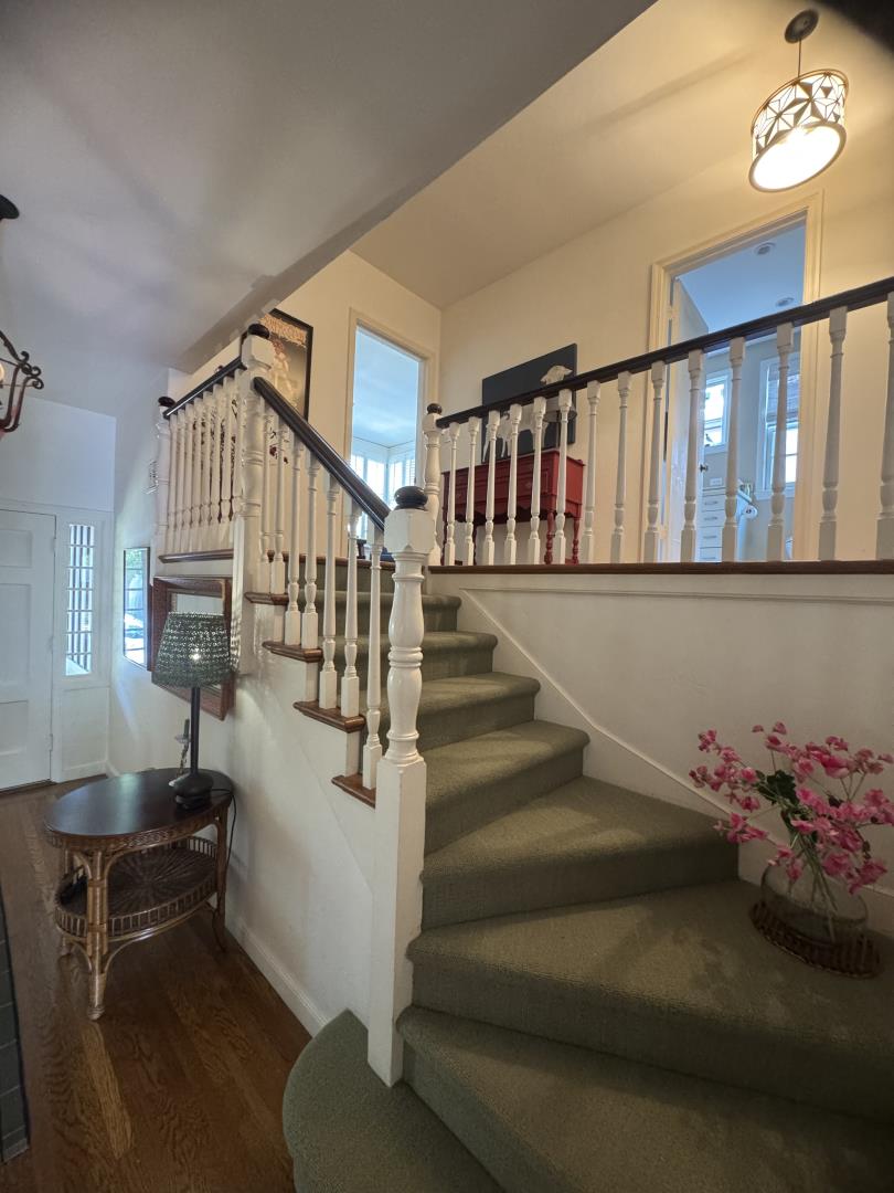 Detail Gallery Image 20 of 22 For 729 Plymouth Way, Burlingame,  CA 94010 - 3 Beds | 2 Baths