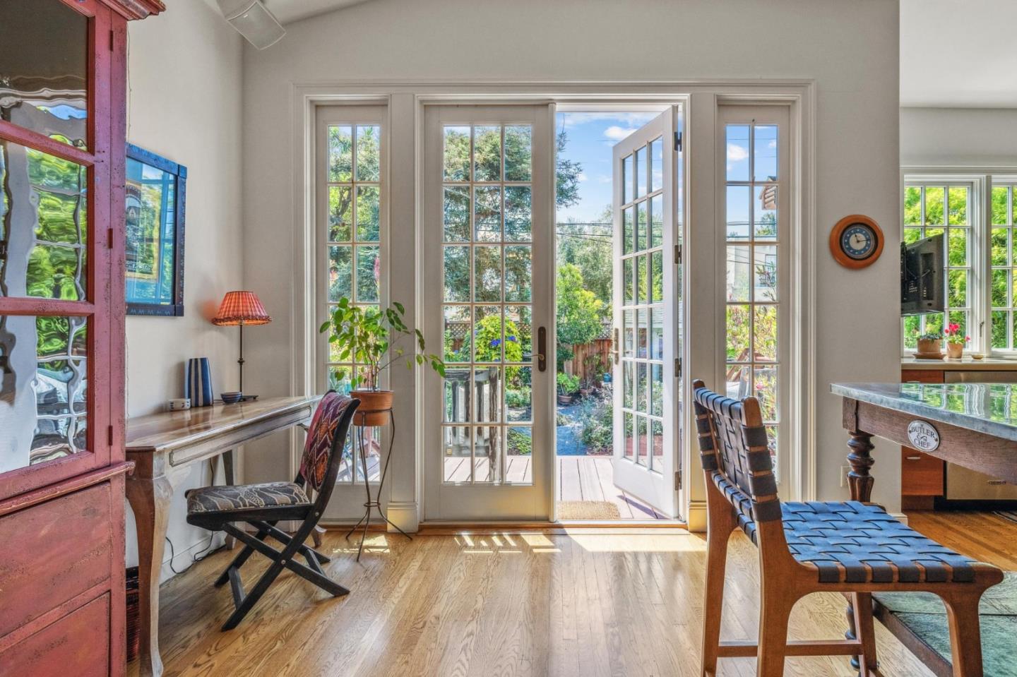 Detail Gallery Image 28 of 83 For 729 Plymouth Way, Burlingame,  CA 94010 - 3 Beds | 2 Baths