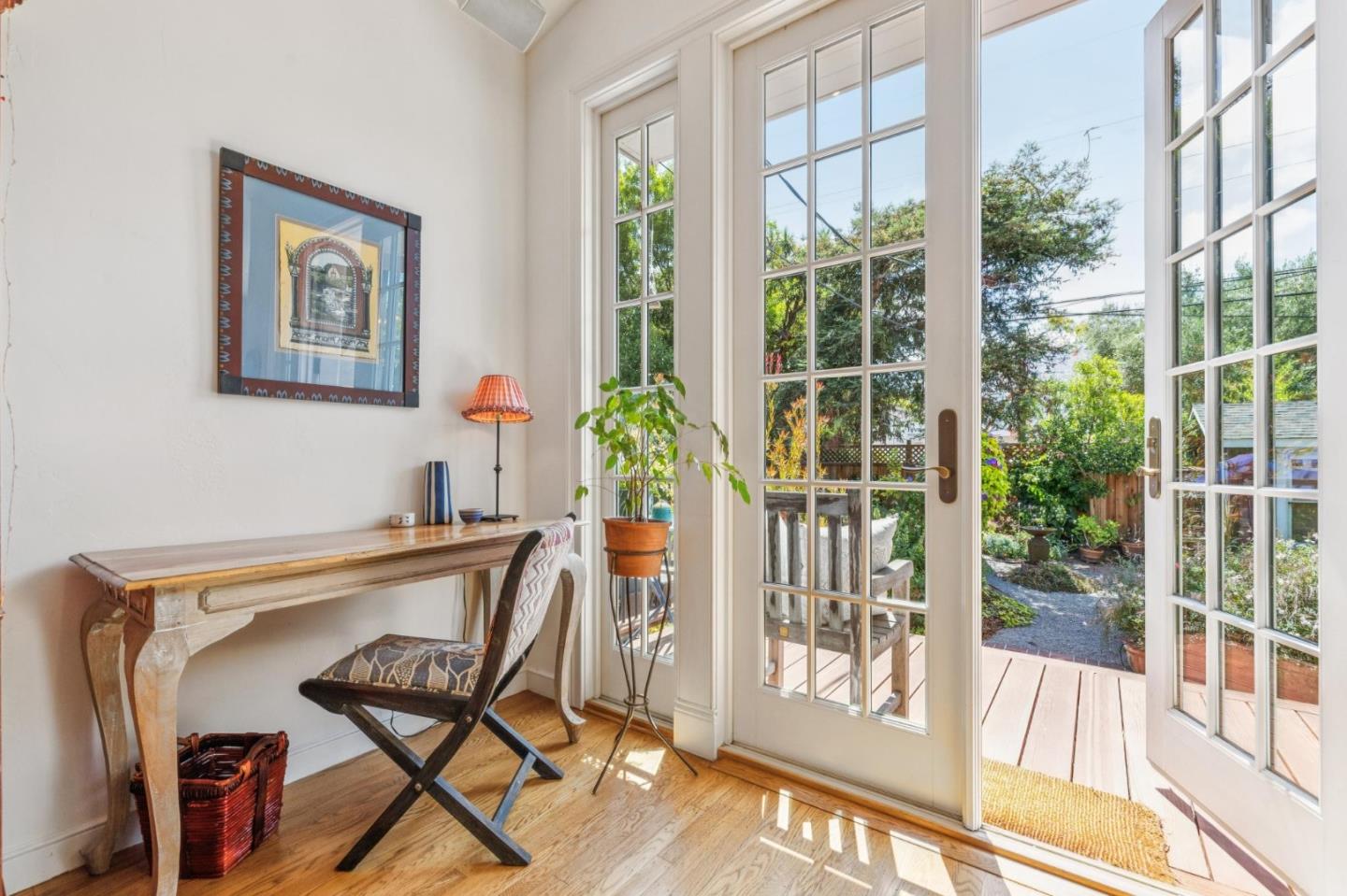 Detail Gallery Image 30 of 83 For 729 Plymouth Way, Burlingame,  CA 94010 - 3 Beds | 2 Baths