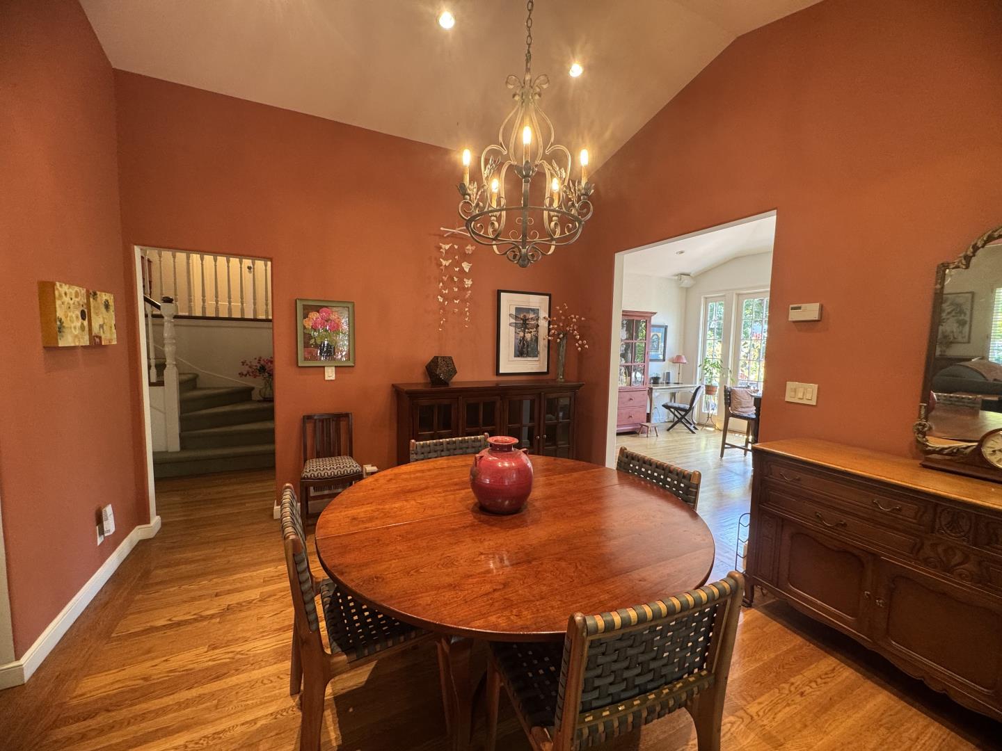 Detail Gallery Image 8 of 22 For 729 Plymouth Way, Burlingame,  CA 94010 - 3 Beds | 2 Baths