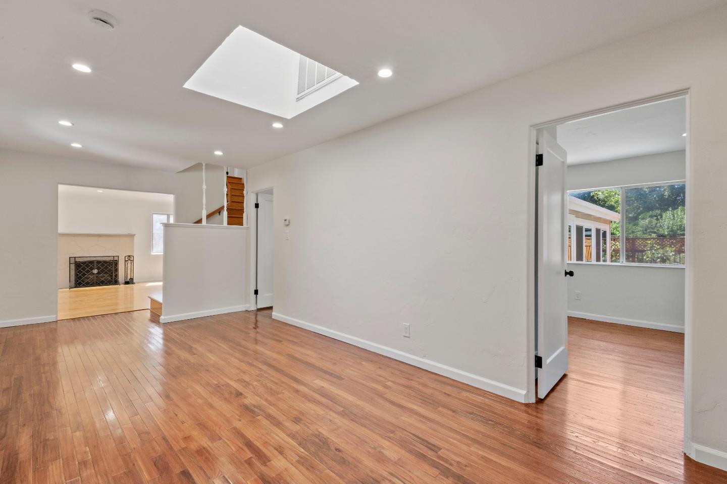 Detail Gallery Image 5 of 30 For 1486 Richards Ave, San Jose,  CA 95125 - 5 Beds | 4 Baths