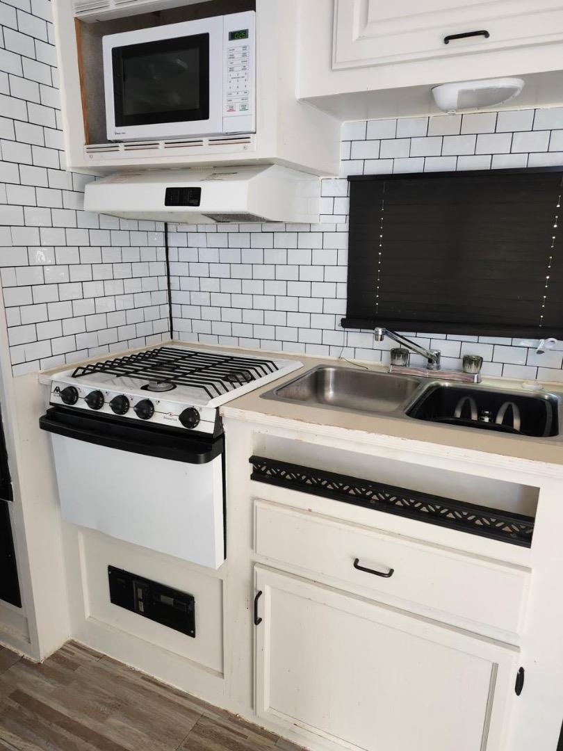 Detail Gallery Image 13 of 19 For 1672 E San Fernando St, San Jose,  CA 95116 - – Beds | – Baths