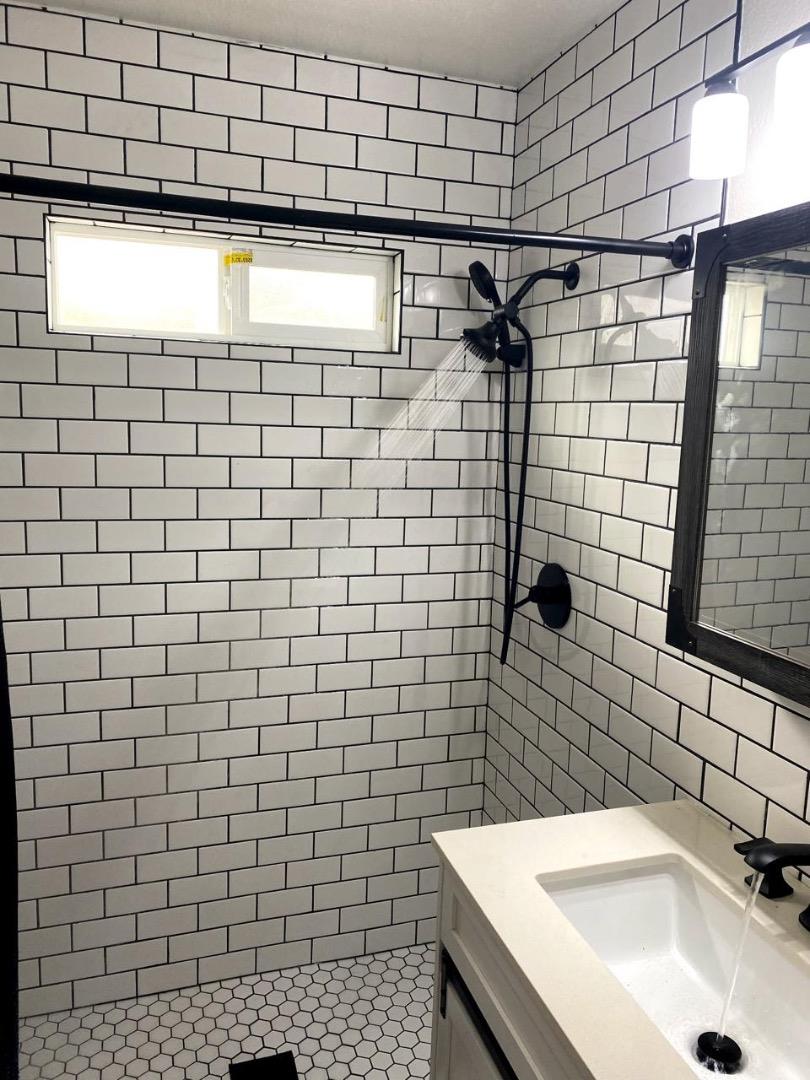 Detail Gallery Image 2 of 19 For 1672 E San Fernando St, San Jose,  CA 95116 - – Beds | – Baths