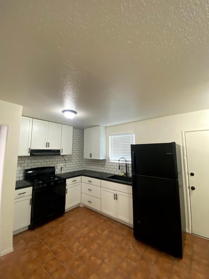 Detail Gallery Image 6 of 19 For 1672 E San Fernando St, San Jose,  CA 95116 - – Beds | – Baths