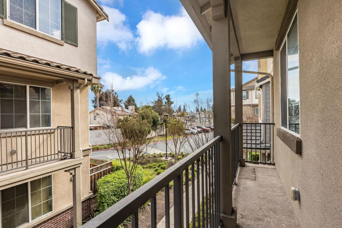 Detail Gallery Image 13 of 34 For 217 Catherine Pl, Hayward,  CA 94544 - 3 Beds | 2/1 Baths