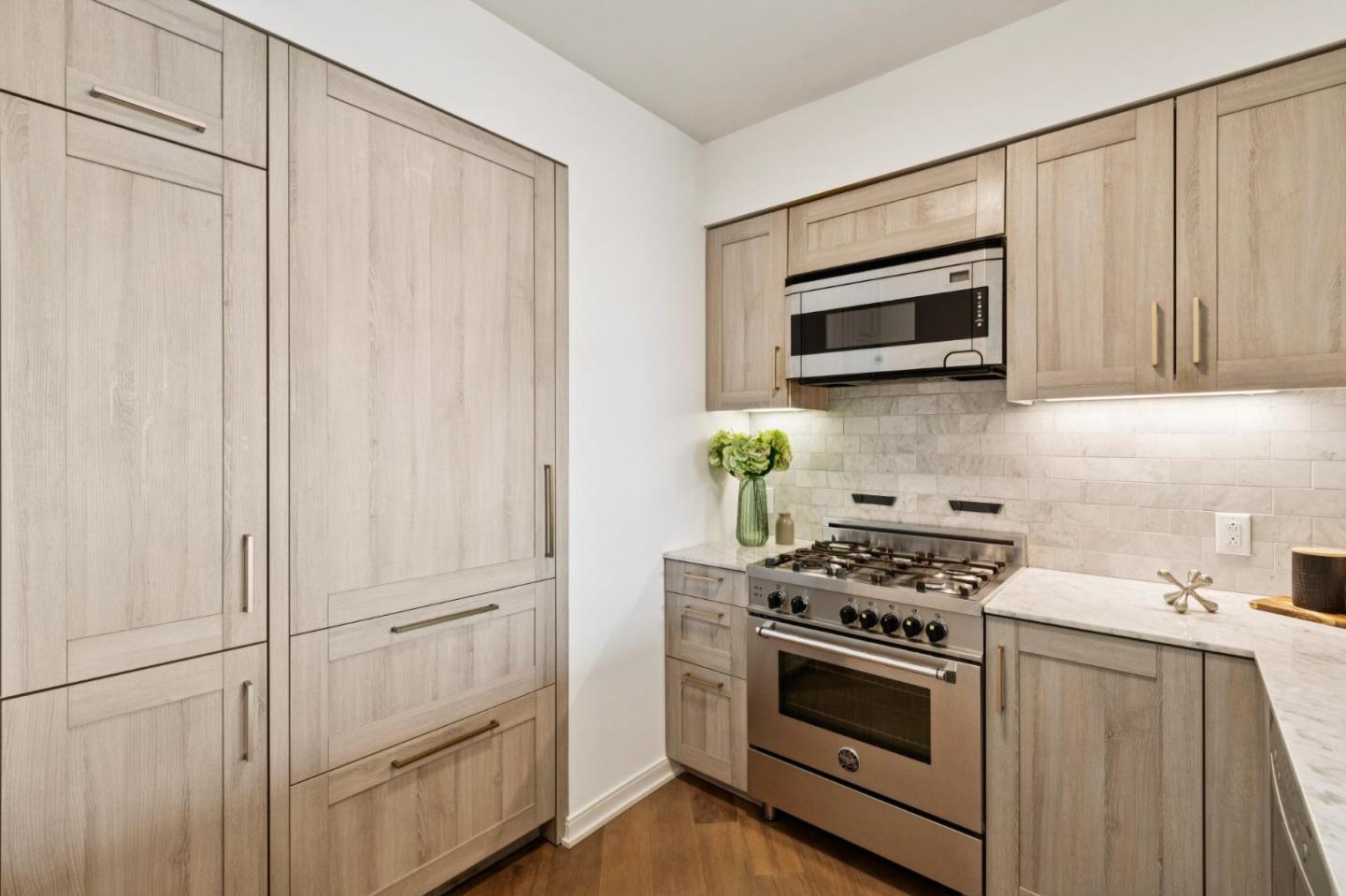 Detail Gallery Image 4 of 65 For 401 Harrison St 25a,  San Francisco,  CA 94105 - 1 Beds | 1 Baths