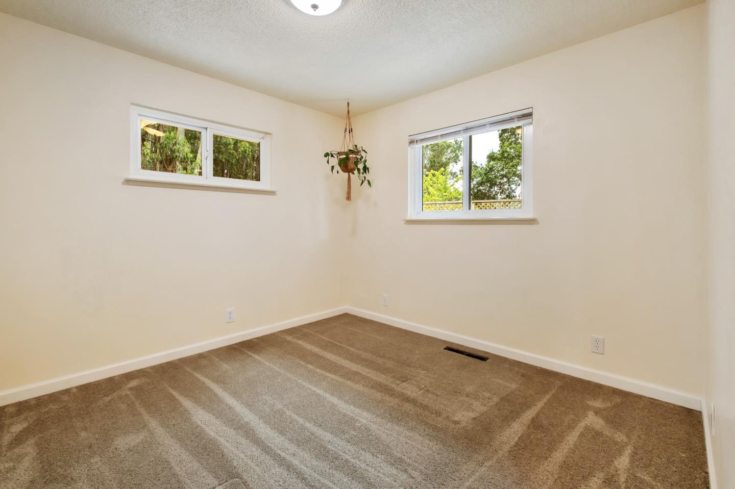 Detail Gallery Image 24 of 33 For 121 Pine Tree Ave, Aromas,  CA 95004 - 3 Beds | 2 Baths