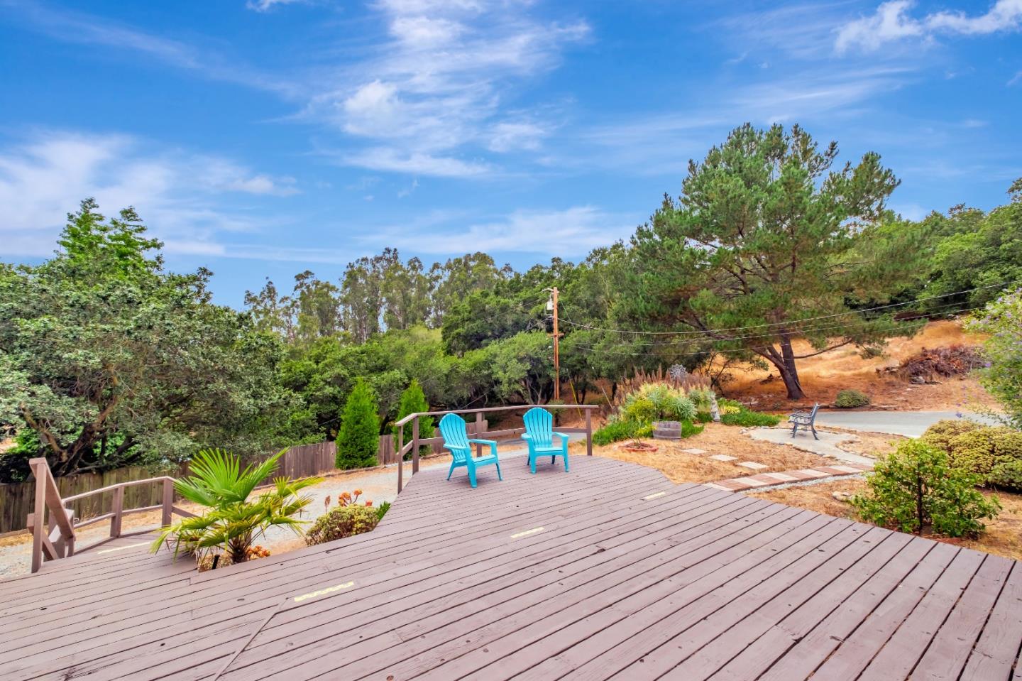 Detail Gallery Image 8 of 33 For 121 Pine Tree Ave, Aromas,  CA 95004 - 3 Beds | 2 Baths
